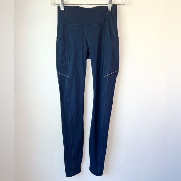 Lululemon Speed Up Tight Full-on Luxestream 28” Navy - Picture 4 of 12